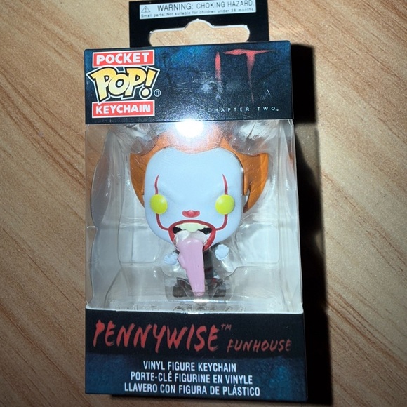 Funko Pennywise Keychain - Picture 5 of 5